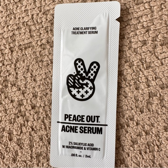 Assortment of Trial Size Skin and Haircare Products - Picture 10 of 14